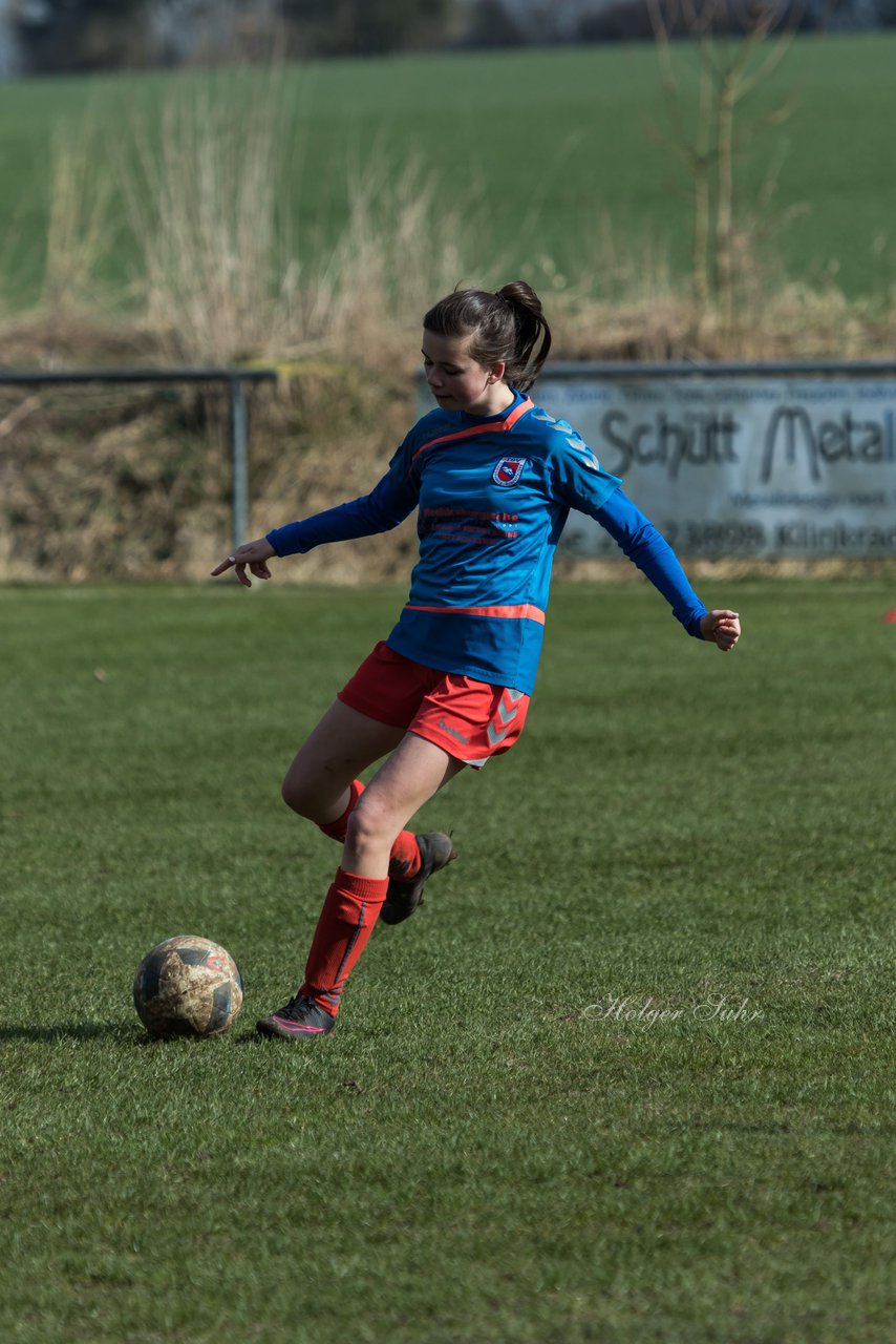 Bild 100 - C-Juniorinnen SV Steinhorst/Labenz - TSV Friedrichsberg-Busdorf : Ergebnis: 5:0